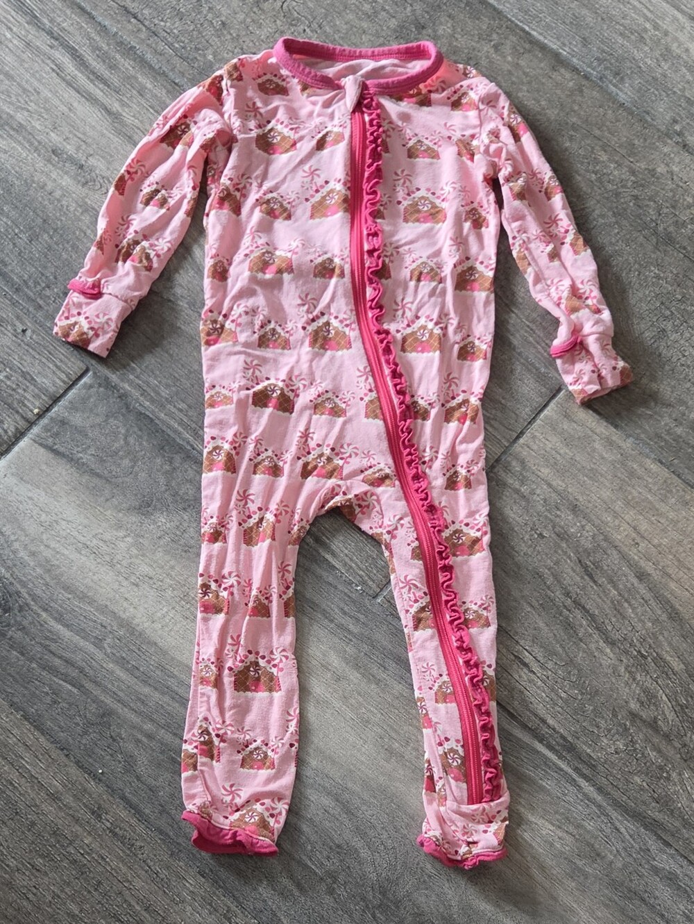 Kickee Pants GUC 12-18 Months Pink Gingerbread House Print Holiday Romper